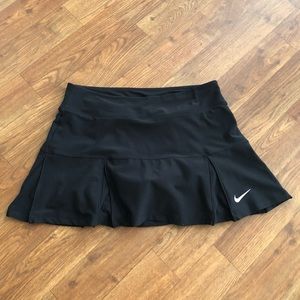 NWOT Nike Black Pleated Dri-Fit Mini Exercise Skort Size S